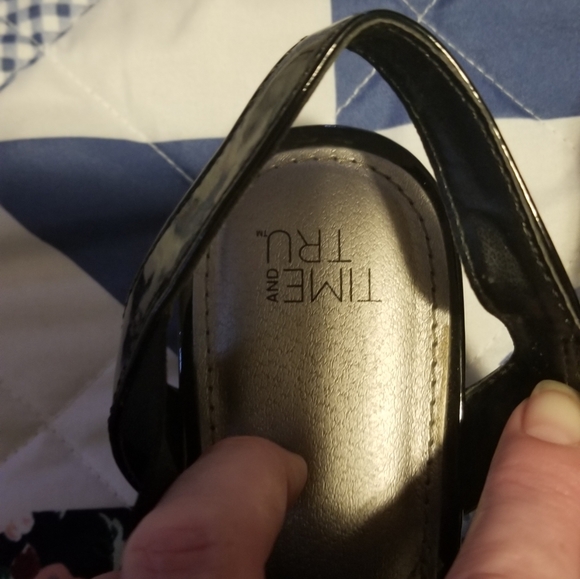 time and tru black platform sandals